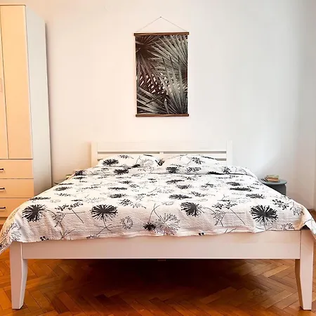 Apartment Laganini *